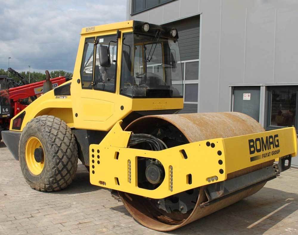 Bomag 211D Decal Kit Bomag 211D Decal Kit